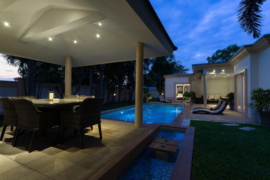 Luxury Pool Villa 3Br 6-8 Persons (Adults Only) Паттайя Экстерьер фото