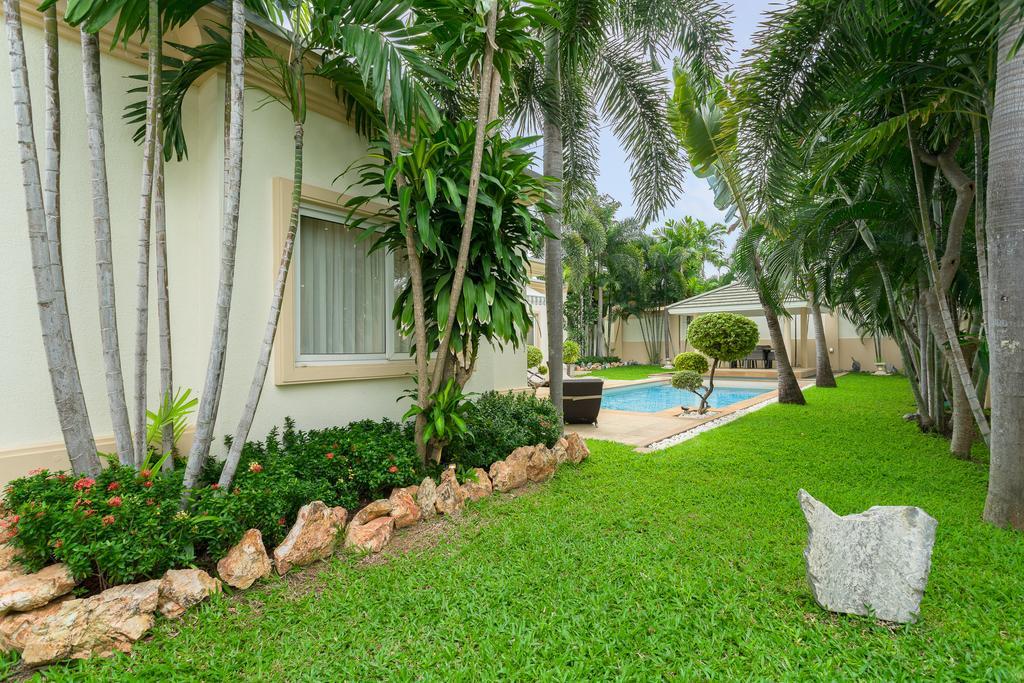 Luxury Pool Villa 3Br 6-8 Persons (Adults Only) Паттайя Экстерьер фото