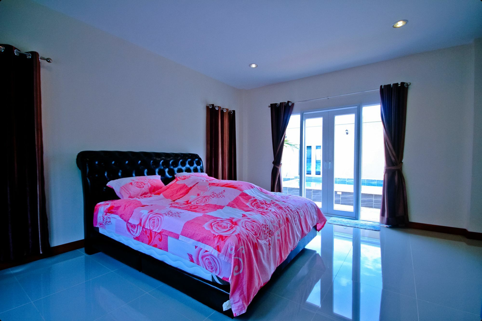 Luxury Pool Villa 3Br 6-8 Persons (Adults Only) Паттайя Экстерьер фото