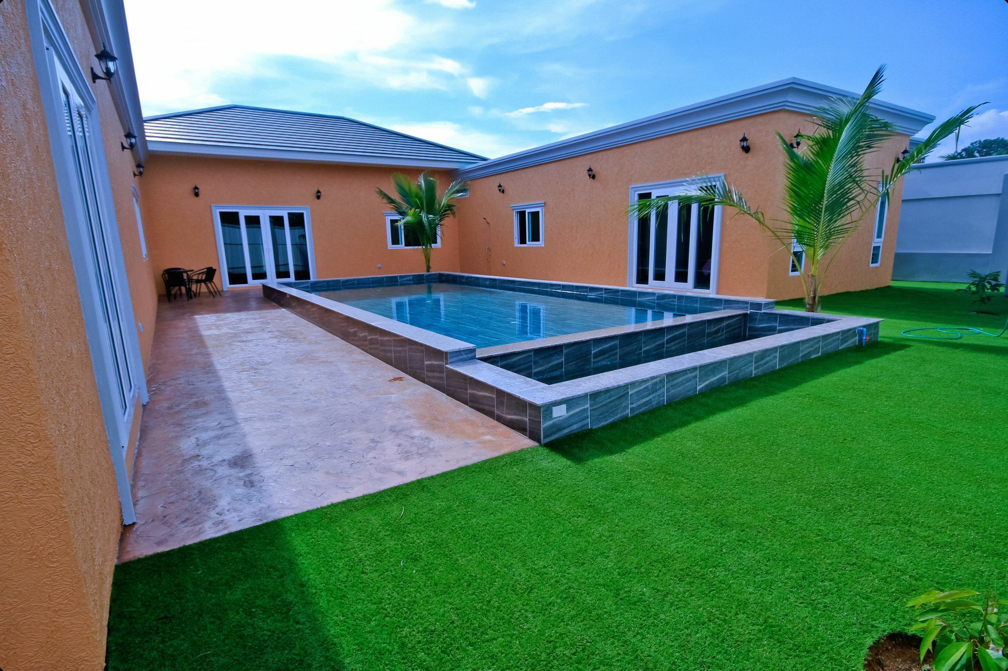 Luxury Pool Villa 3Br 6-8 Persons (Adults Only) Паттайя Экстерьер фото